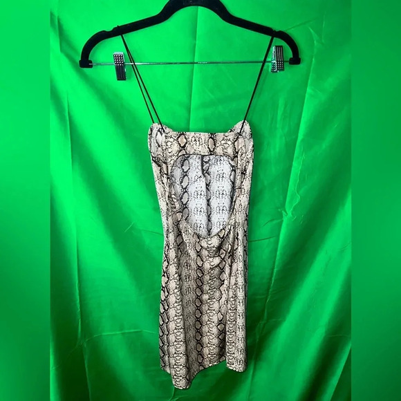 Urban Outfitters Mini Dress size Small - Picture 3 of 4